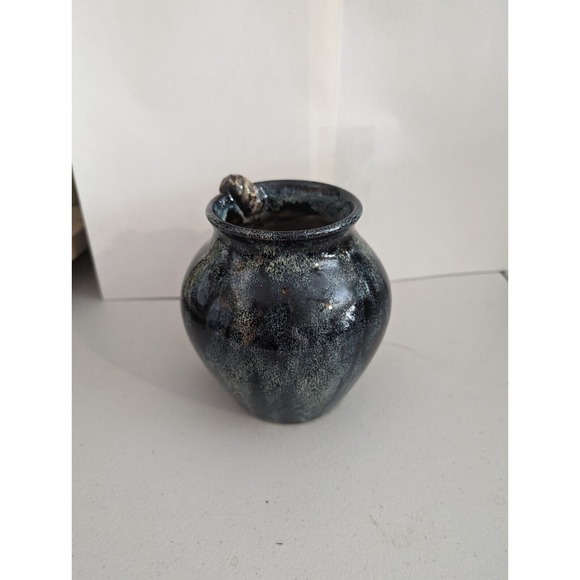 Studio art vase Navy and white with 3D style Branch, leaves, and fruit Signed - Picture 2 of 6